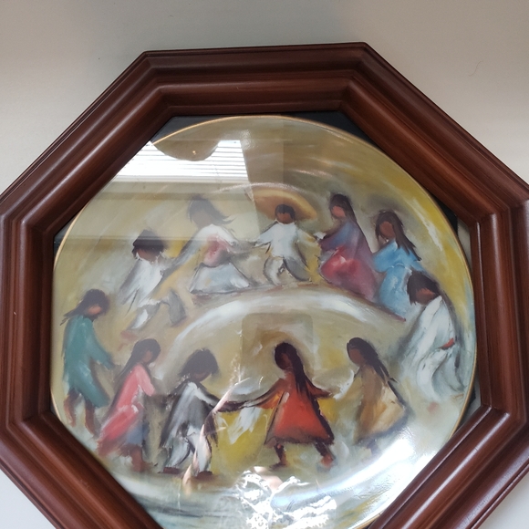 DE GRAZIA GORHAM  "LOS NINOS--CHILDREN OF THE WORLD" FINE CHINA PLATE - Picture 2 of 6